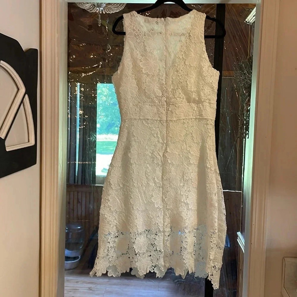 Lomantise, V Neck Dress, Sz 10, Like New, Excellent Condition - Picture 6 of 7